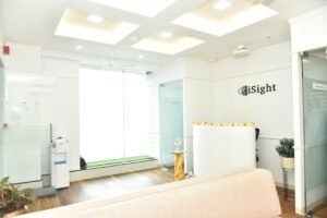 isight-eye-hospital-pal-gam-surat-ophthalmologists-sa7wawxrr3