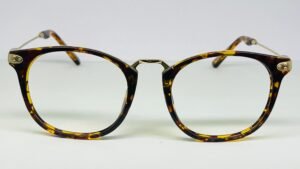 classic tortoise-shell eyeglass frame